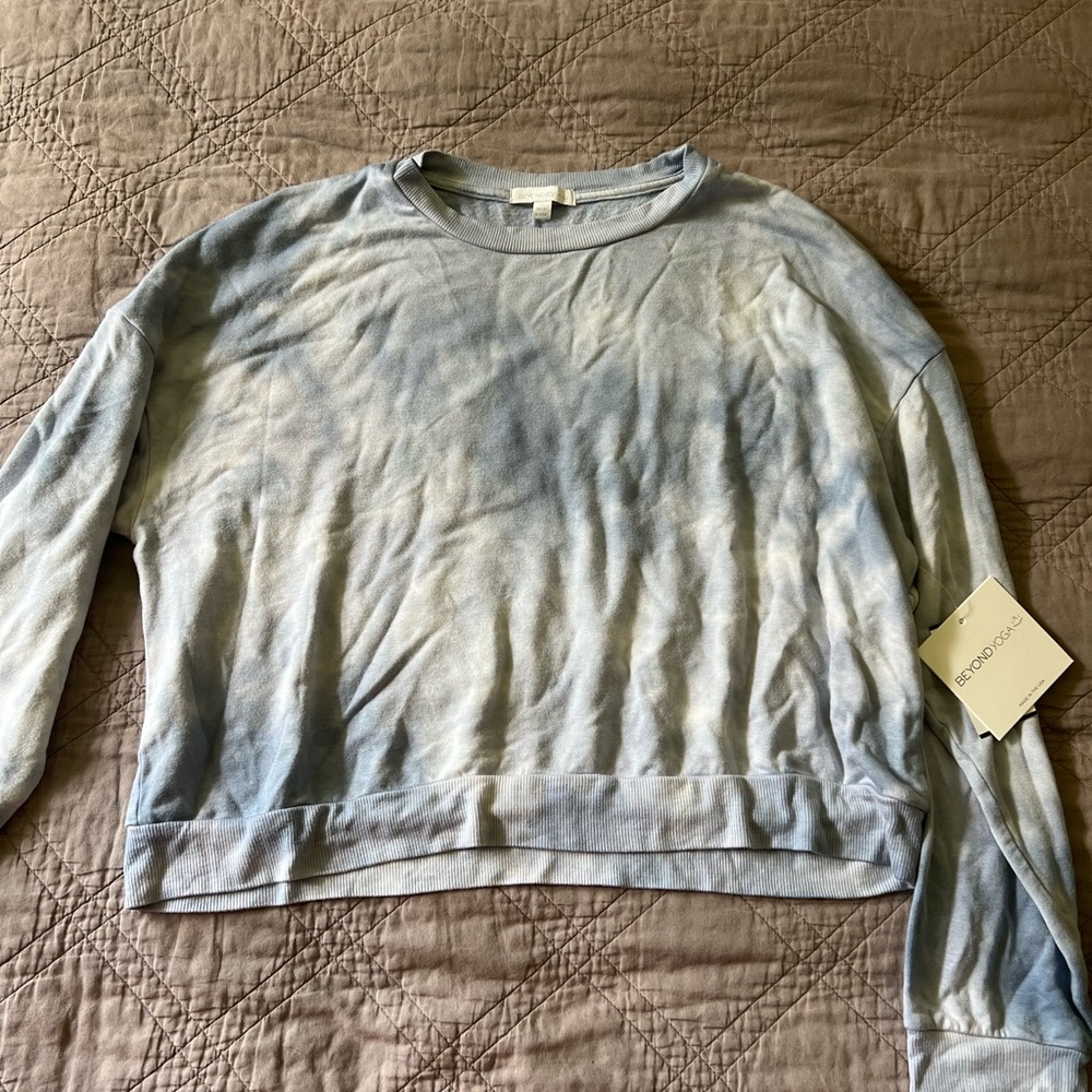 Beyond Yoga Tie-Dye Cropped Blue Crew Neck Sweater
